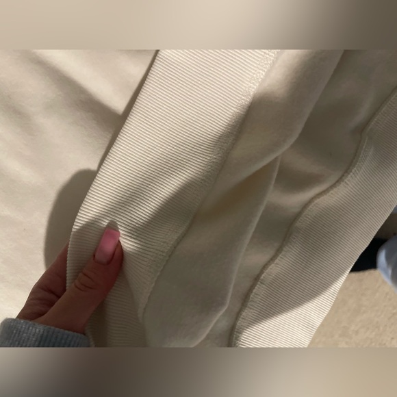 H&M LE MARAIS CREAM BLACK  SWEATER M - Picture 9 of 9